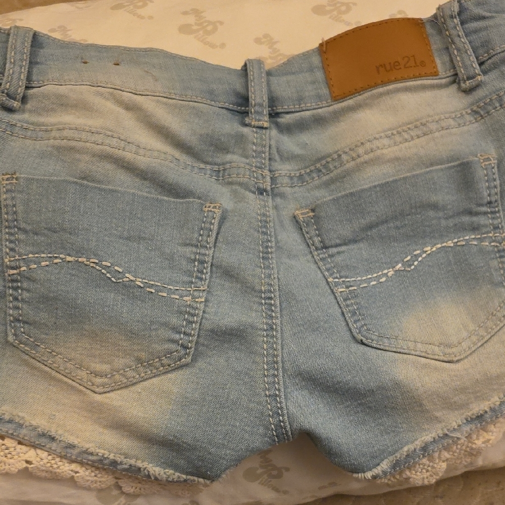 Rue21 Light Blue Denim Shorts with Cream Lace Trim - Picture 2 of 3